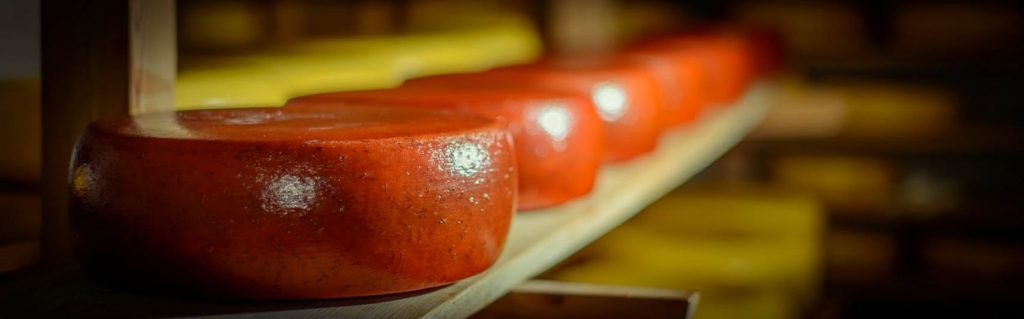 BoerenLeidse met Sleutels de echte Leidse komijnenkaas De Keizershof